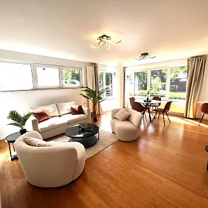 https://ly-suite.brusselshotelsbook.com